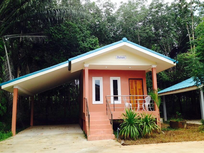 Oyo 75515 Sairung Farmstay Krabi Ngoại thất bức ảnh